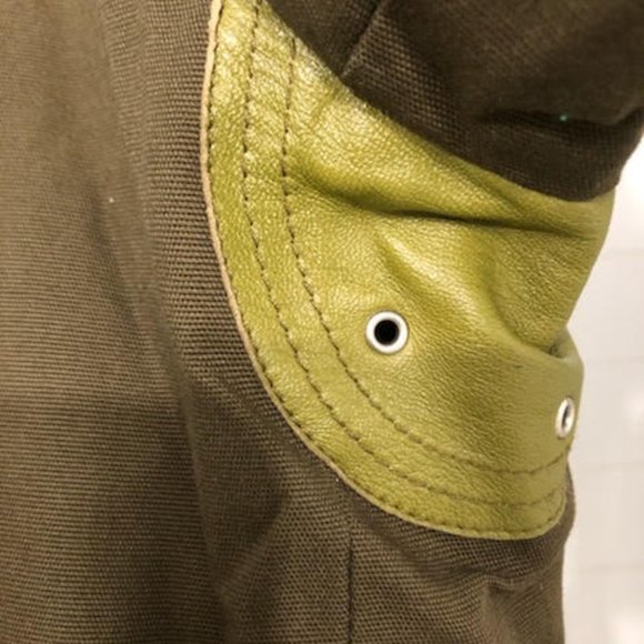 CLASSIC LUXURY RUDSAK PEACOAT WITH LEATHER DETAILING. - Picture 5 of 13